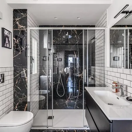 Apartment Mio - Art House